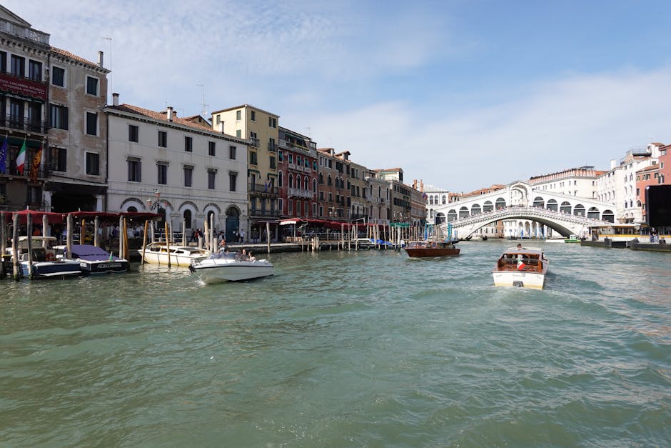 Rialto Bridge market stalls