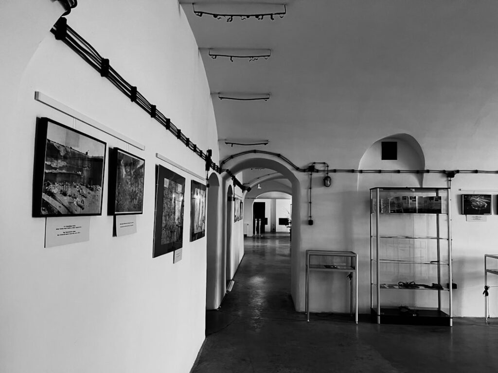 Museu do Aljube cell interior exhibit