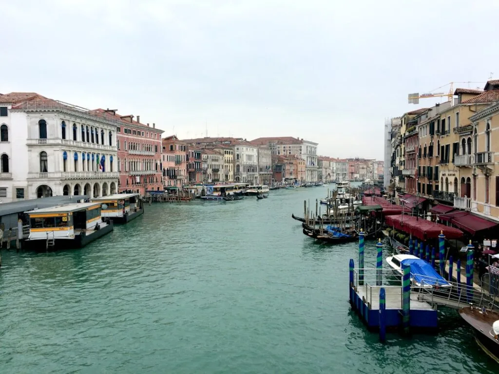 Venice Rialto market canal view