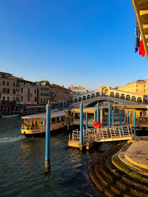 Venice vaporetto boarding Fondamenta Nove